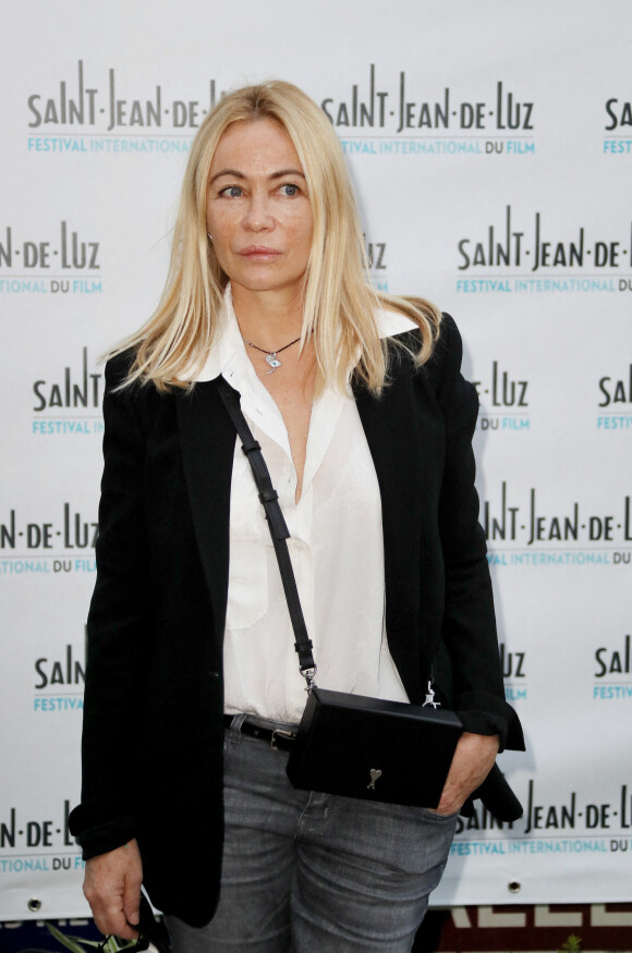 Exclusif - Emmanuelle Béart lors du photocall du film "L'étreinte" au 7ème Festival international du film de Saint-Jean-de-Luz le 9 octobre 2020. 