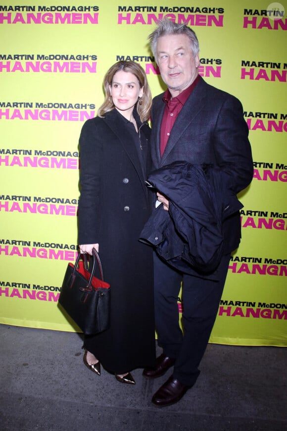 Hilaria Baldwin et son mari Alec Baldwin - Première de la pièce de théâtre "Hangmen" au Golden Theatre à New York. Le 21 avril 2022
