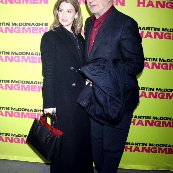 Hilaria Baldwin et son mari Alec Baldwin - Première de la pièce de théâtre "Hangmen" au Golden Theatre à New York. Le 21 avril 2022 