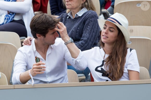 Anouchka Delon et son compagnon Julien Dereims - Célébrités dans les tribunes des internationaux de France de tennis de Roland Garros à Paris, France, le 8 juin 2019. © Jacovides / Moreau/Bestimage 