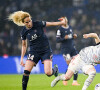 Kheira Hamraoui (PSG) vs Lea Schuller (Bayern Munich) - Match de quart de finale retour de la Ligue des champions féminine de l'UEFA 2021-2022 "PSG - Bayern Munich (2-2)" au Parc des Princes à Paris, le 30 mars 2022.