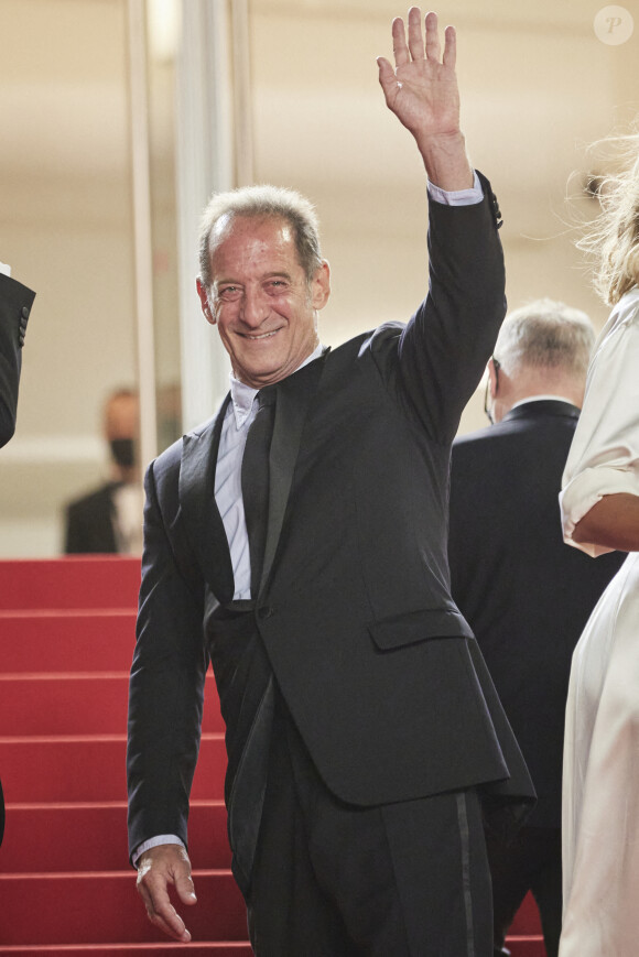 Vincent Lindon - Montée des marches du film " Titane " lors du 74ème Festival International du Film de Cannes. Le 13 juillet 2021 © Borde-Jacovides-Moreau / Bestimage