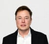 Info - Elon Musk rachète Twitter pour 44 milliards de dollars - Elon Musk à la soirée The golden steering wheel) au Axel Springer SE à Berlin. Le constructeur de véhicules électriques haut de gamme Tesla va ouvrir une usine géante en banlieue de Berlin, la quatrième après celles du Nevada, de New York et de Shanghai en Chine!