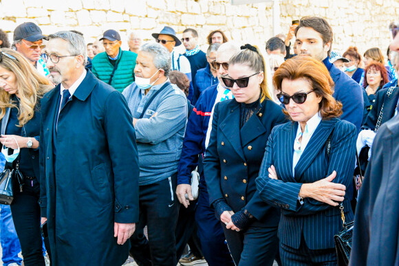 Dominique Tapie, Sophie Tapie - Les marseillais et la famille accompagnent Bernard Tapie jusqu'à la Cathédrale La Major à Marseille le 8 octobre 2021. © Santini / Jacovides / Bestimage 