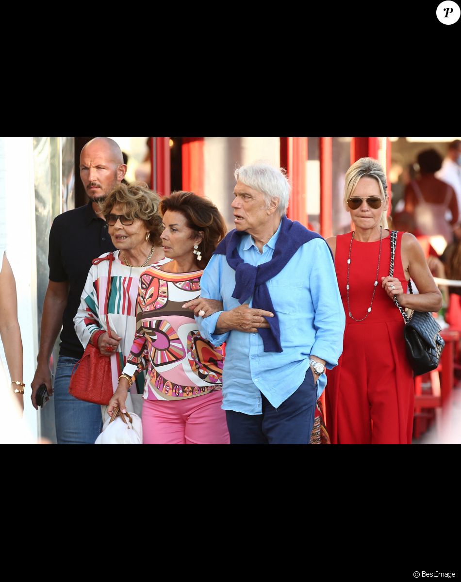 Bernard Tapie et sa femme Dominique sont allés diner au restaurant "Le Girelier" à Saint-Tropez. Le 15 juillet 2020