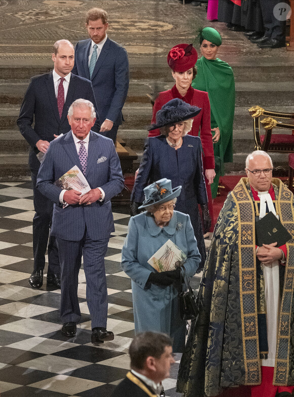 Info du 05/02/2022 - ( La reine Elisabeth II souhaite que Camilla soit reine consort quand Charles sera roi) - Info - Le prince Charles testé positif au coronavirus (COVID-19) - La reine Elisabeth II d'Angeleterre, le prince Charles et Camilla Parker-Bowles duchesse de Cornouailles, le prince William, duc de Cambridge, et Kate Catherine Middleton, duchesse de Cambridge, le prince Harry, duc de Sussex, Meghan Markle, duchesse de Sussex - La famille royale d'Angleterre lors de la cérémonie du Commonwealth en l'abbaye de Westminster à Londres. Le 9 mars 2020 