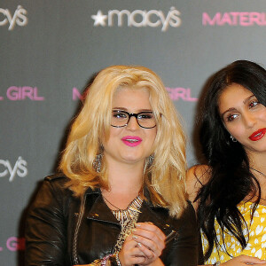 LOURDES LEON ET KELLY OSBOURNE CELEBRENT LES UN AN DE MATERIAL GIRL, LA LIGNE DE MADONNA, AU MACY'S DE NEW YORK LE 20 SEPTEMBRE 2011.  7910790 Kelly Osbourne and Lourdes Leon attend the one year anniversary party for Madonna's Material Girl line in NYC, NY on September 20, 2011.