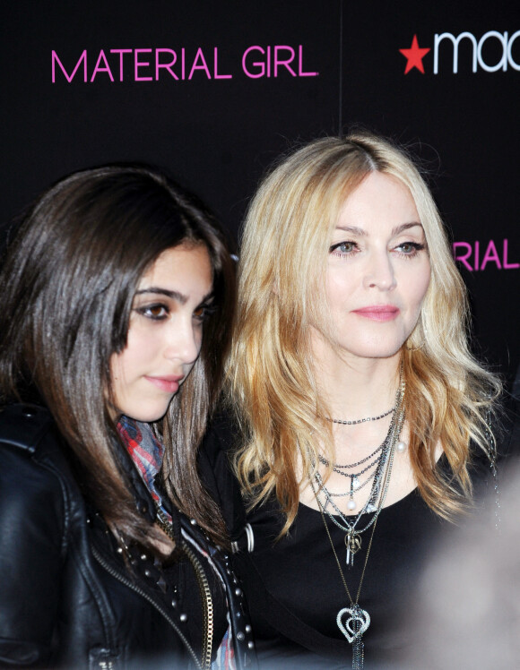Madonna et Lourdes Leon - Lancement de la nouvelle ligne de vêtements de Madonna, Material Girl, chez Macy à Ne York le 22 septembre 2010
