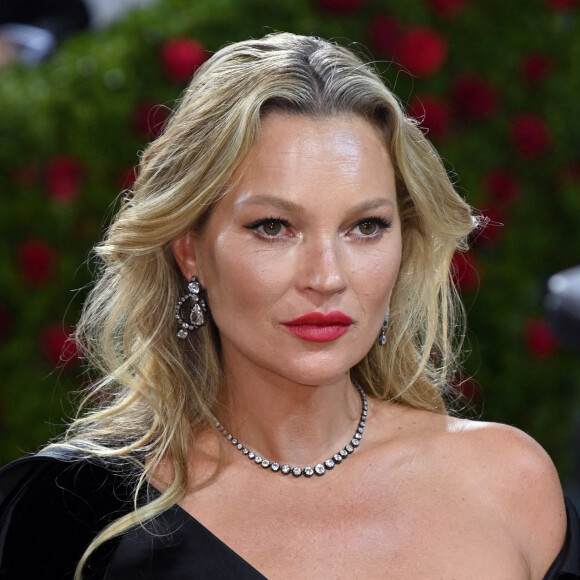 Kate Moss arrive au Met Gala 2022 au Metropolitan Museum of Art à New York. Credit: Doug Peters/EMPICS