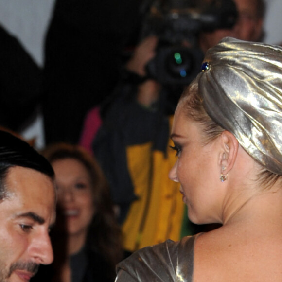 Marc Jacobs et Kate Moss au Met Gala 2009 avec une robe iconique au Metropolitan Museum of Art, à New York City, NY, USA le 4 mai 2009. Photo by Doug Peters/PA Photos/ABACAPRESS.COM