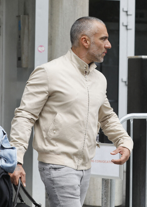 Exclusif - Patrick Antonelli, le mari de la chanteuse A.Bent, quitte le tribunal de grande instance à Nanterre, après avoir reçu le verdict de son procès. Le 8 juillet 2020