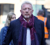 Le procès de Boris Becker, qui risque la prison pour des fraudes liées à sa banqueroute, s'ouvre lundi à Londres pour trois semaines - Boris Becker et sa compagne Lilian de Carvahlo Monteiro arrivent au tribunal à Londres.
