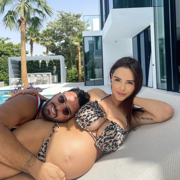 Nabilla est enceinte de son deuxième enfant, qu'elle attend avec son mari Thomas Vergara - Instagram