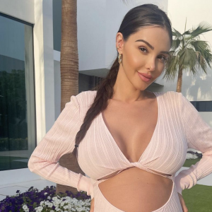 Nabilla est enceinte de son deuxième enfant, qu'elle attend avec son mari Thomas Vergara - Instagram