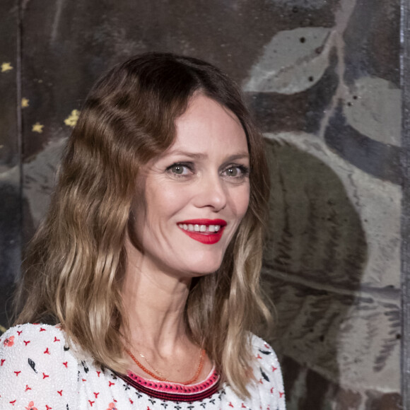 Vanessa Paradis lors du photocall du défilé Chanel Métiers d'Art 2019 / 2020 au Grand Palais à Paris le 4 décembre 2019 © Olivier Borde / Bestimage 