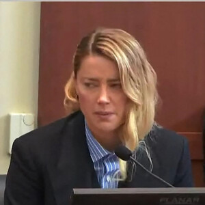 Johnny Depp lors de son procès contre Amber Heard à Fairfax en Virginie le 4 mai 2022.