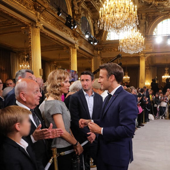 Tiphaine Auzière et son compagnon Antoine - Cérémonie d'investiture du président de la République, Emmanuel Macron au Palais de l'Elysée à Paris le 7 mai 2022, suite à sa réélection le 24 avril dernier.