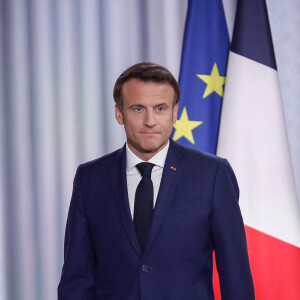 Le président français Emmanuel Macron lors de sa cérémonie d'assermentation pour un second mandat présidentiel, dans les jardins du palais de l'Élysée à Paris, en France, le 7 mai 2022