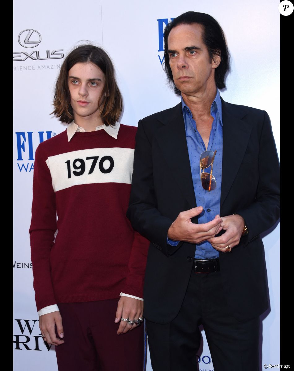 Rétro - Décès de Jethro Lazenby, fils de Nick Cave - Nick Cave et son fils à la première de 'Wind River' au théâtre de l'hôtel Ace à Los Angeles