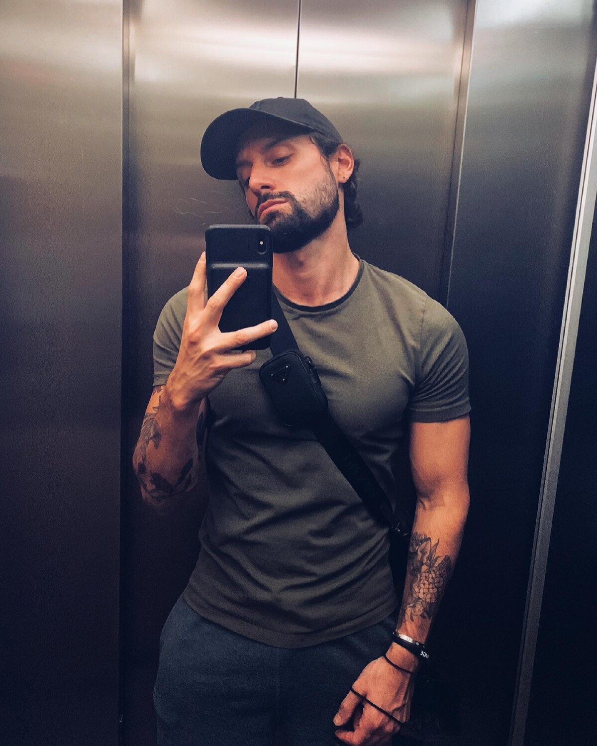 Photo Hugo Manos Est Un Influenceur Ex candidat De T l r alit 