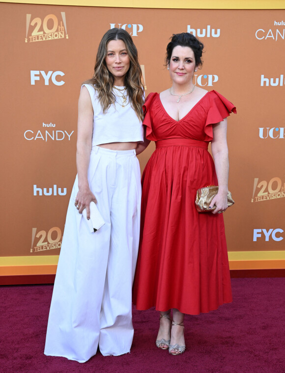 Jessica Biel et Melanie Lynskey - Photocall de la série "Candy" (Hulu) à Los Angeles le 9 mai 2022  