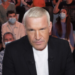 Exclusif - Benjamin Castaldi (cheveux teints en blond) - Enregistrement de l'émission "TPMP (Touche Pas à Mon Poste)", présentée par C.Hanouna et diffusée en direct sur C8 le 7 mars © Jack Tribeca / Bestimage 