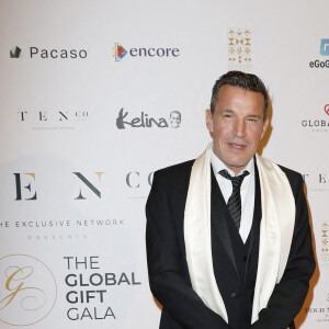 Benjamin Castaldi - Photocall de la 10ème édition du "Global Gift Gala 2021" à l'hôtel Four Seasons Hotel George V à Paris le 30 octobre 2021. © Marc Ausset Lacroix/Bestimage 