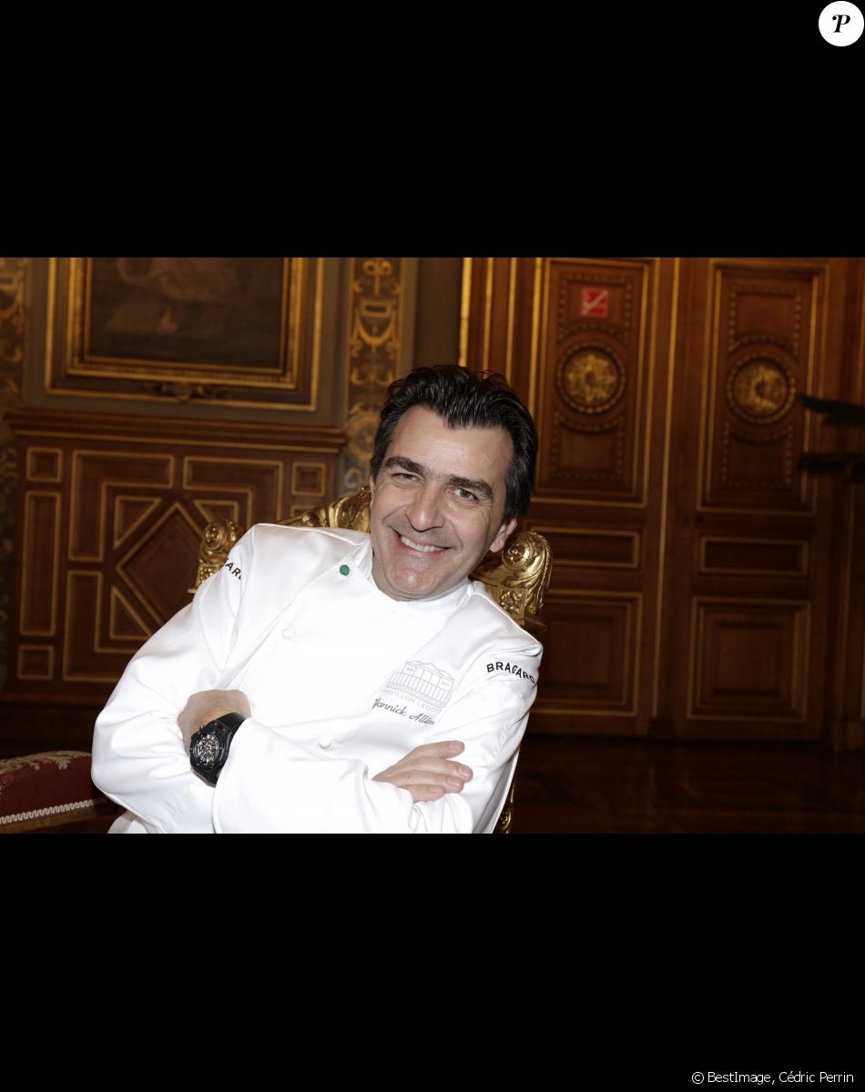 Yannick Alleno - Conférence de presse de la 3ème édition du Salon de la Gastronomie des Outre-mer et de la Francophonie à Paris. Le 4 janvier 2018 © Cédric Perrin / Bestimage