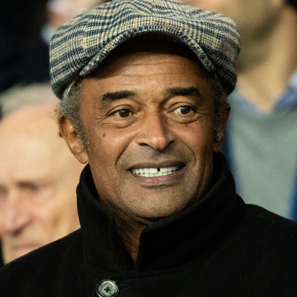 Yannick Noah - People dans les tribunes du match de football de Ligue 1 "PSG-Lyon" à Paris. Le 9 février 2020