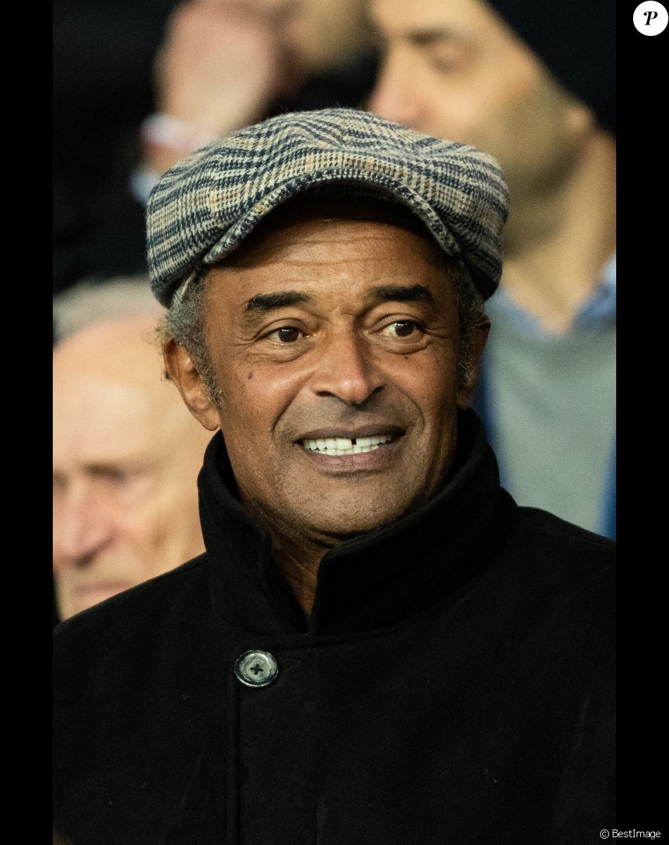 Yannick Noah - People dans les tribunes du match de football de Ligue 1 "PSG-Lyon" à Paris. Le 9 février 2020