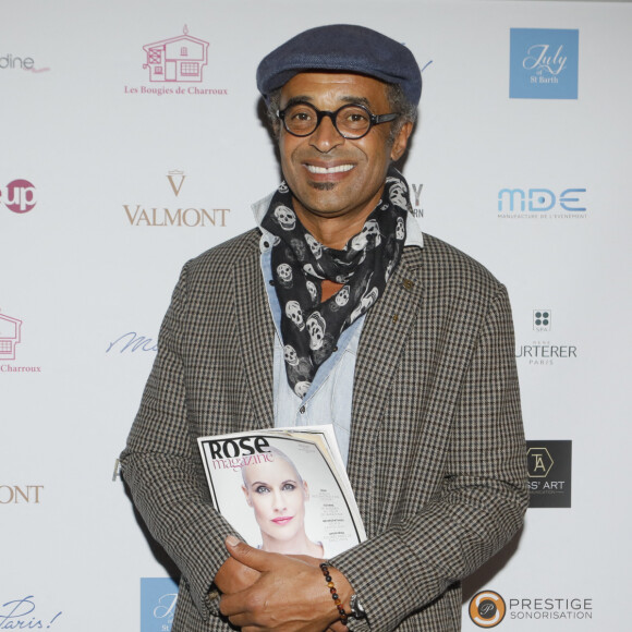 Exclusif - Yannick Noah - Photocall de la 6ème édition du cocktail "A Claudine" au profit de l'association "RoseUp" au restaurant "Mon Paris !" à Paris. Le 14 octobre 2019 © Christophe Clovis / Bestimage Depuis 6 ans, Esther Marion-Meyniel, fondatrice de l'agence Tess'Art Communication récolte des fonds afin d'aider à la lutte contre le cancer et pour le mieux-être des malades. En sa mémoire, elle a baptisé son action " A Claudine " en hommage à sa mère, décédée quand elle avait 20 ans. Pour cela, cette communicante réunie de nombreuses personnalités et s'entoure de personnes qui se battent pour la même cause afin de faire de cet événement du coeur un rendez-vous annuel fort qui puisse, chaque année, en clôture du mois Octobre Rose, apporter une aide significative à une association. C'est le restaurant MonParis!, qui recevait la nouvelle édition Octobre Rose avec les partenaires, René Furterer, Les bougies de Charroux, July Of St Barth, Valmont.. Cette année les profits sont reversés à l'association RoseUp l'association permet aux femmes confrontées à un cancer de poursuivre leur vie de femme, d'épouse, de mère et de professionnelle pendant et après les traitements mais aussi de se sentir moins seule face à la maladie en leur permettant d'appartenir à une communauté. Fabienne Carat, marraine de la soirée 