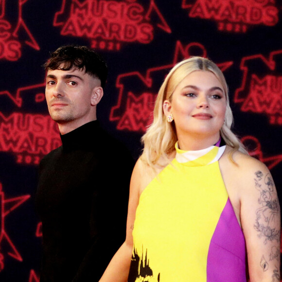 Florian Rossi et sa compagne Louane Emera lors de la 23ème édition des NRJ Music Awards 2021 au Palais des Festivals de Cannes. © Dominique Jacovides/Bestimage 