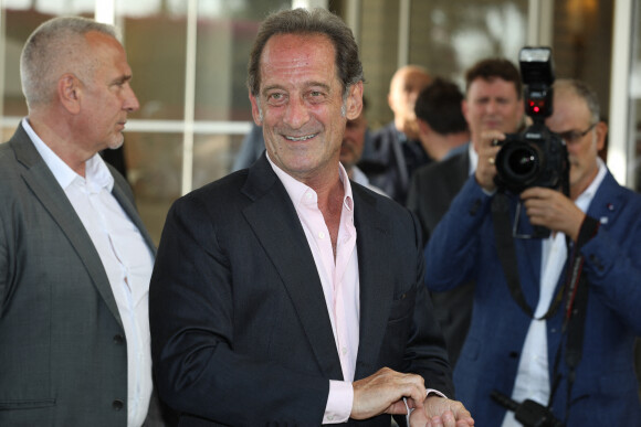 Vincent Lindon (président du jury) arrive à l'hôtel "Martinez" lors du 75ème Festival International du Film de Cannes, le 16 mai 2022. © Mickael Chavet/Zuma Press/Bestimage 