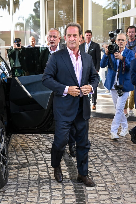 Vincent Lindon (président du jury) arrive à l'hôtel "Martinez" lors du 75ème Festival International du Film de Cannes, le 16 mai 2022. 