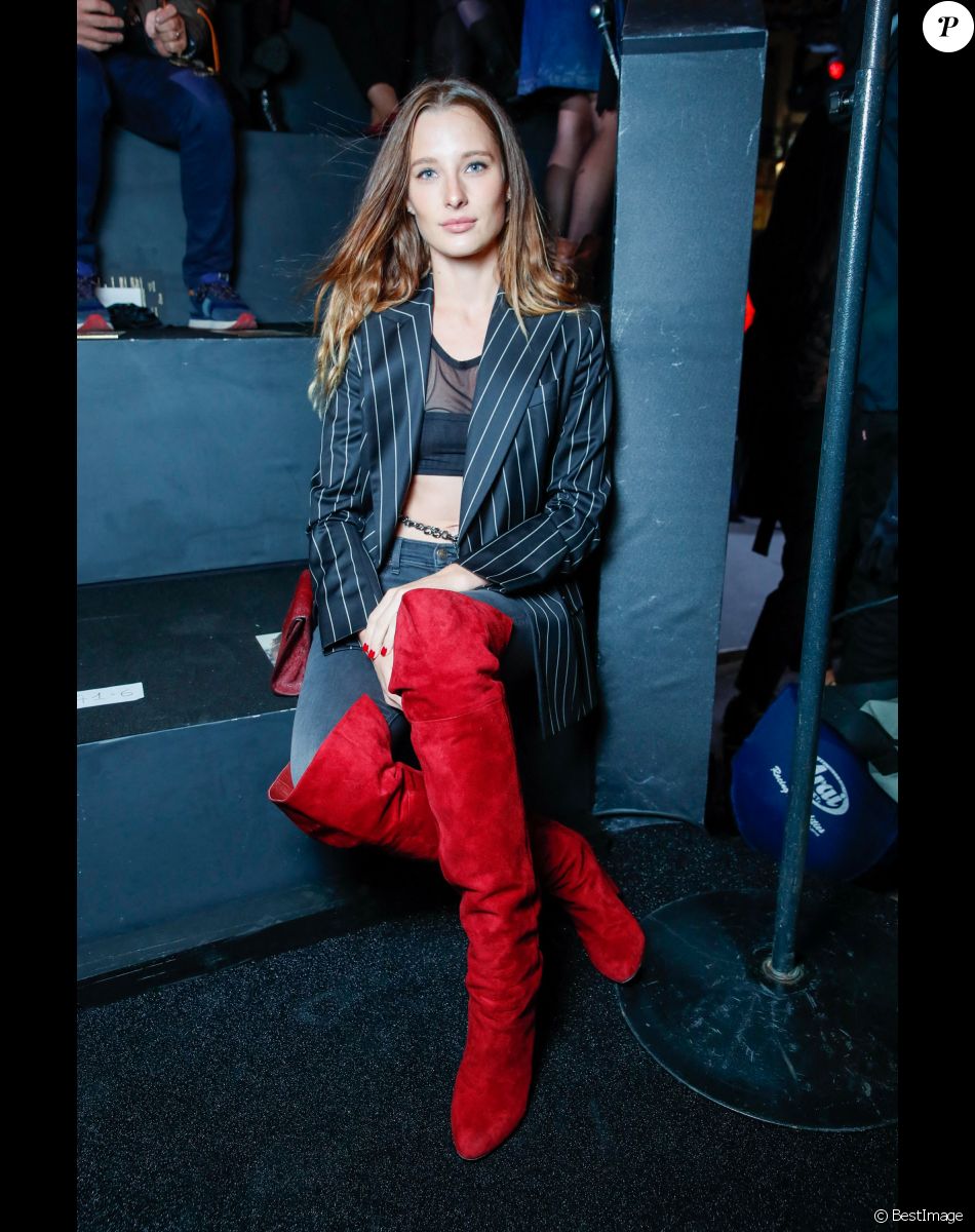 Ilona Smet - Etam Womenswear Spring/Summer 2022 le 4 octobre 2021