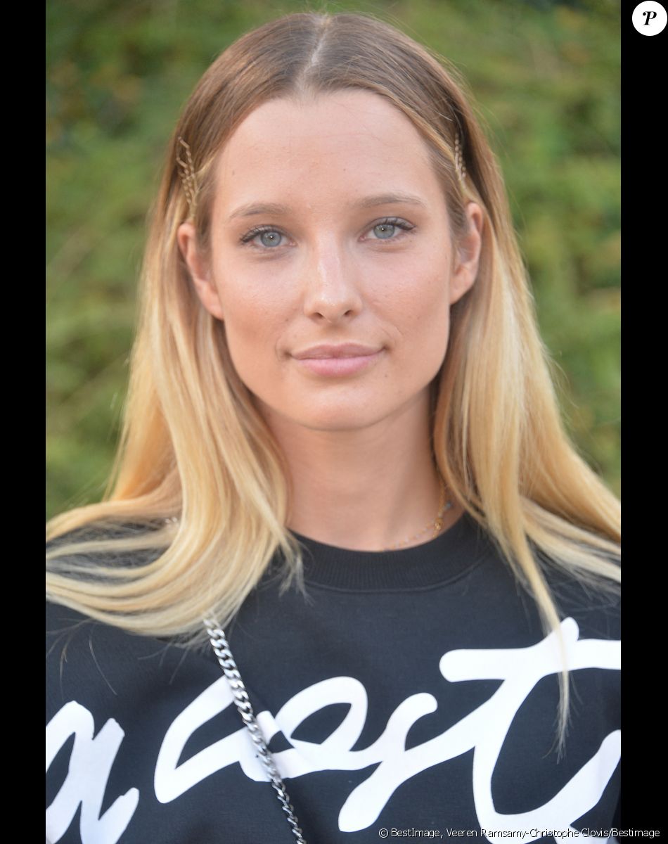Fiançailles - Ilona Smet fiancée à Kamran - Semi-Exclusif - Ilona Smet - Front Row du défilé Lacoste Collection Prêt-à-Porter Printemps/Eté 2020 lors de la Fashion Week de Paris, le 1er octobre 2019. © Veeren Ramsamy-Christophe Clovis/Bestimage