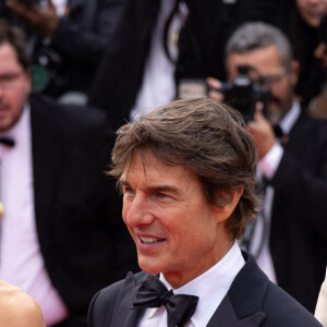 Exclusif - Jennifer Connelly, Tom Cruise, Glen Powell - Arrivées à la montée des marches du film « Top Gun : Maverick » lors du 75ème Festival International du Film de Cannes. Le 18 mai 2022 © Unique Agency / Bestimage  Exclusive - No Web - For Germany Call for price - Arrivals at the red carpet of the movie « Top Gun : Maverick » during the 75th Cannes International Film Festival. On may 18th 2022 