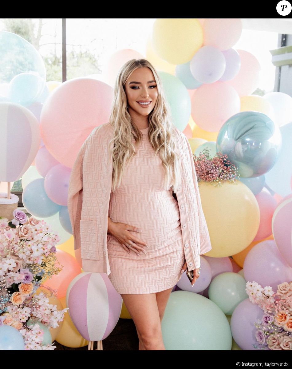 Riyad Mahrez et Taylor Ward pendant leur baby shower.
