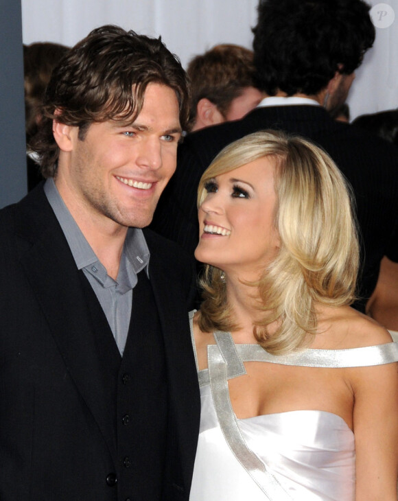 Carrie Underwood et Mike Fisher lors des Grammy Awards le 31 janvier 2010