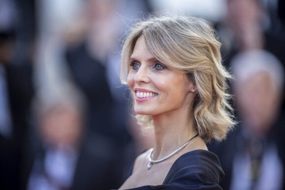 Sylvie Tellier - Montée des marches du film " Armageddon Time " lors du 75ème Festival International du Film de Cannes. © Cyril Moreau / Bestimage