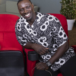 Interview de Omar Sy par A.Trapenard pour Brut lors du 75ème Festival International du Film de Cannes, France, le 19 mai 2022. © Jack Tribeca/Bestimage 