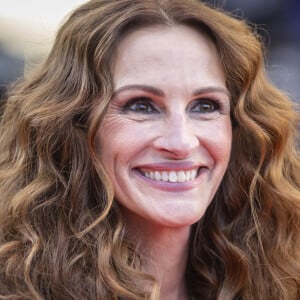 Julia Roberts - Montée des marches du film " Armageddon Time " lors du 75ème Festival International du Film de Cannes. Le 19 mai 2022 © Cyril Moreau / Bestimage 