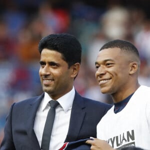 Nasser al-Khelaïfi, Kylian Mbappe (PSG) - Football : Match Ligue 1 Uber Eats PSG Vs Metz (5-0) au parc des princes à Paris le 21 mai 2022. © Michael Baucher/Panoramic/Bestimage 