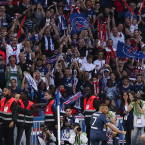 Joie - But de Kylian Mbappe (PSG) - Football : Match Ligue 1 Uber Eats PSG Vs Metz (5-0) au parc des princes à Paris le 21 mai 2022. © Michael Baucher/Panoramic/Bestimage 