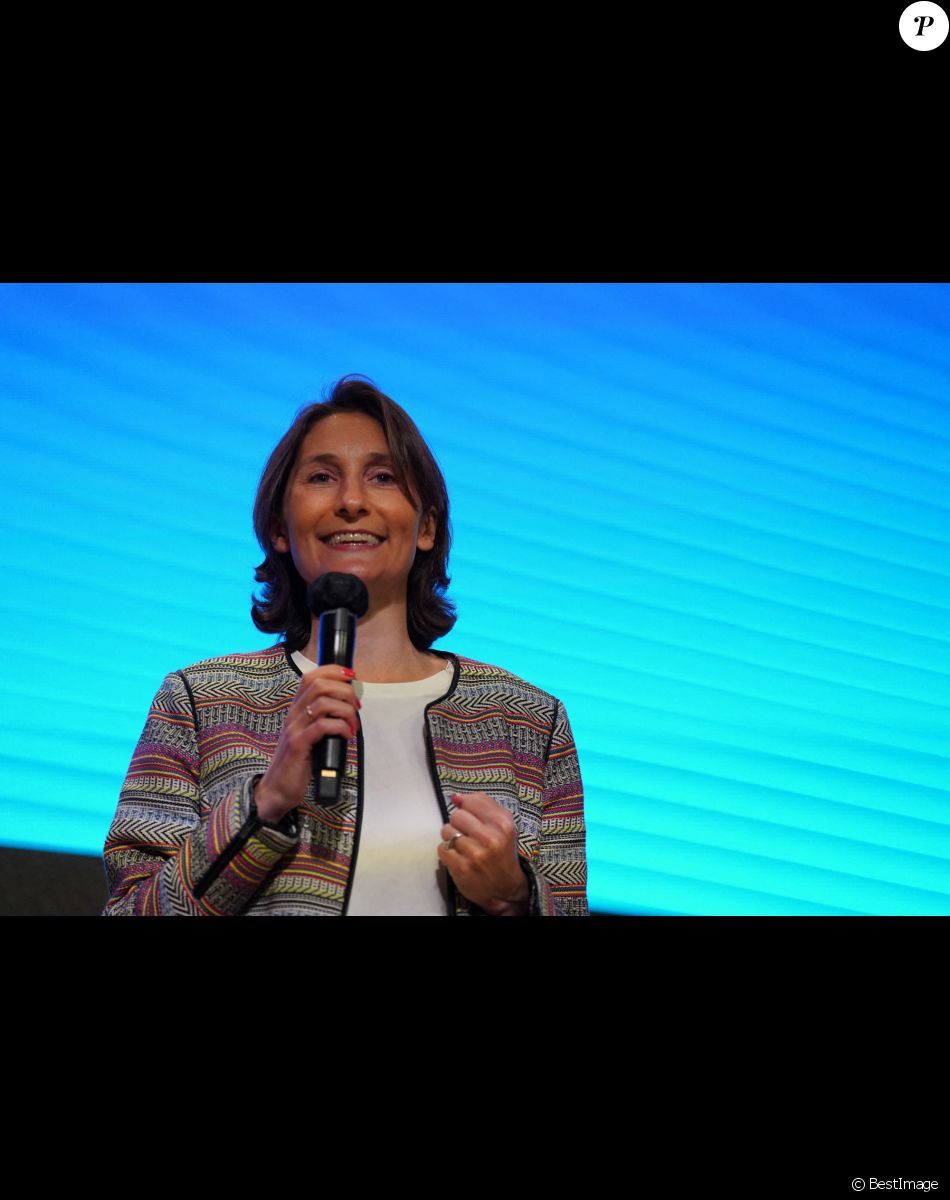 Amélie Oudéa-Castéra, ministre des Sports, aux Rencontres Nationales Handensemble à la Maison du Handball à Créteil. Créteil, le 21 mai 2022.