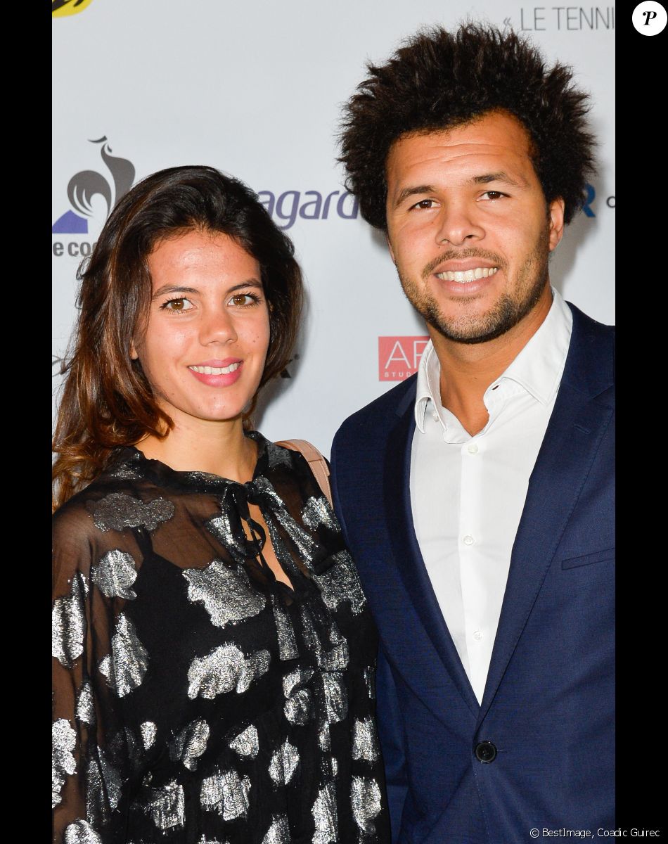 Jo-Wilfried Tsonga et sa compagne Noura, enceinte - Soirée de gala des 20 ans de l'association "Fête le Mur" de Yannick Noah au Chalet des Iles à Paris le 9 novembre 2016. © Coadic Guirec/Bestimage