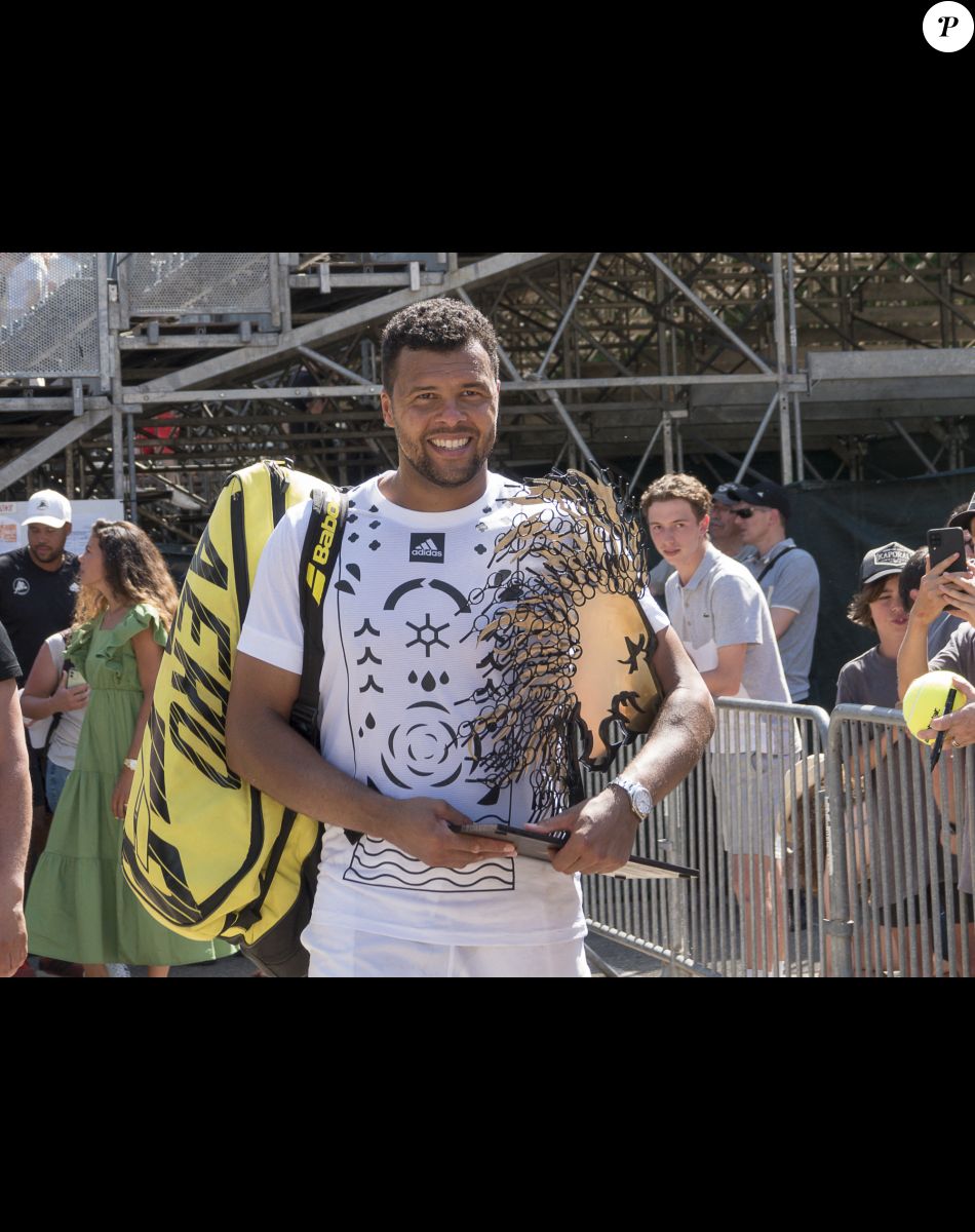 Jo-Wilfried Tsonga, éliminé lors de l'Open Parc d'Auvergne Rhône Alpes à Lyon, s'apprête à faire ses adieux au tennis après Roland Garros. © Sandrine Thesillat / Panoramic / Bestimage
