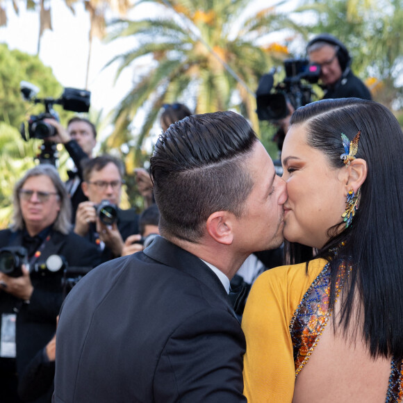 Andre Lemmers et sa compagne Adriana Lima (enceinte) - Montée des marches du film " Elvis " lors du 75ème Festival International du Film de Cannes. Le 25 mai 2022 © Olivier Borde / Bestimage 