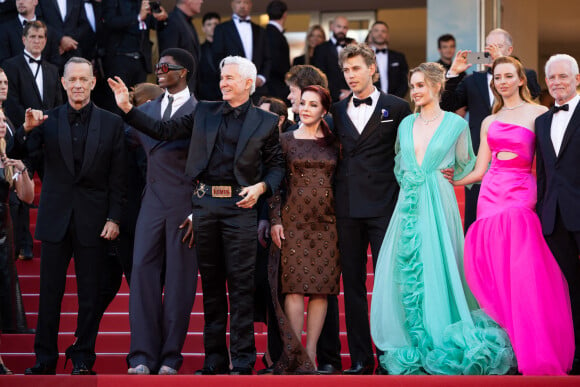 Tom Hanks, Alton Mason, Baz Luhrmann, Priscilla Presley, Austin Butler, Olivia DeJonge, Natasha Bassett, Patrick McCormick - Montée des marches du film " Elvis " lors du 75ème Festival International du Film de Cannes. Le 25 mai 2022 © Olivier Borde / Bestimage 