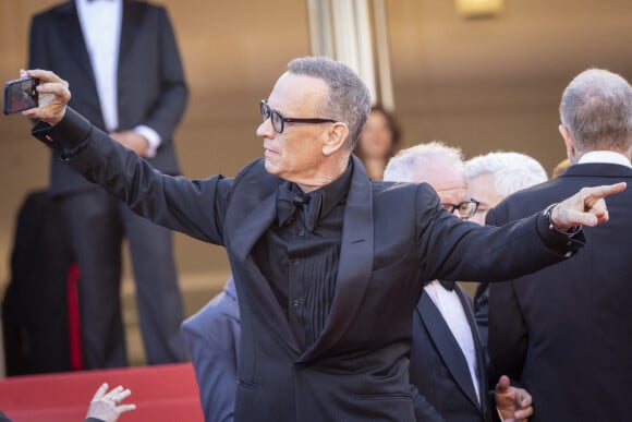 Tom Hanks - Montée des marches du film " Elvis " lors du 75ème Festival International du Film de Cannes. Le 25 mai 2022 © Cyril Moreau / Bestimage 